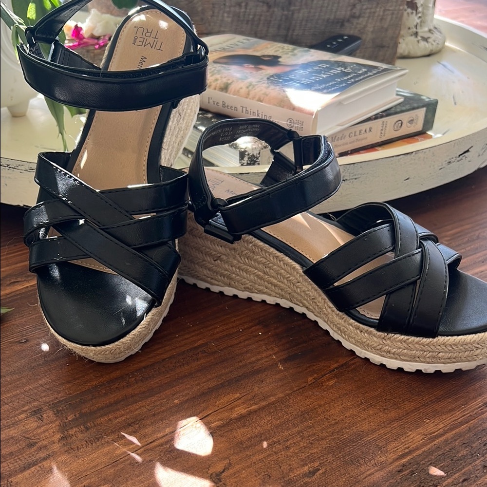 Time and Tru Black Wedge Sandals with Ankle Strap - Picture 4 of 4